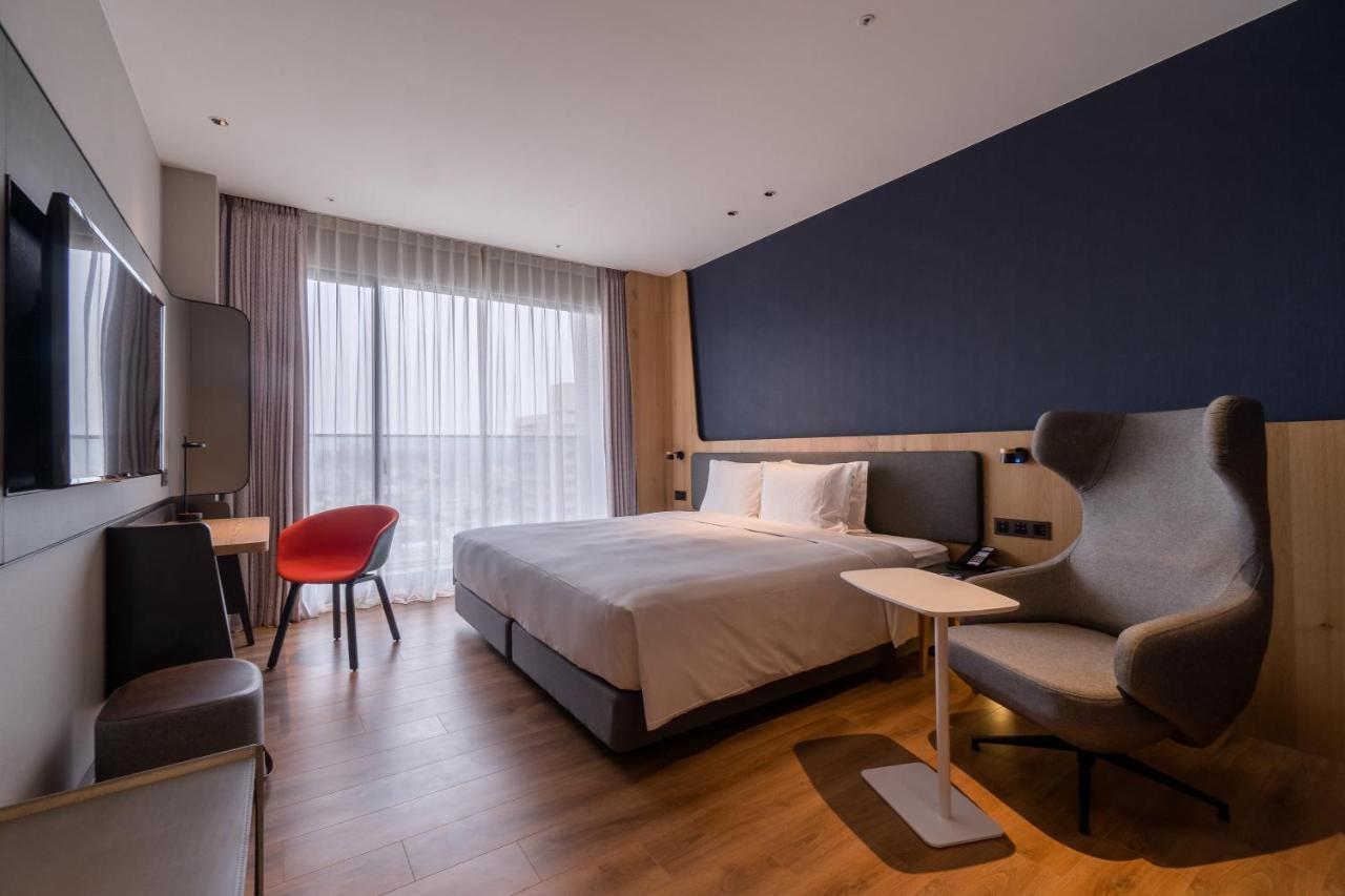 Holiday Inn Express Chiayi By Ihg Eksteriør billede